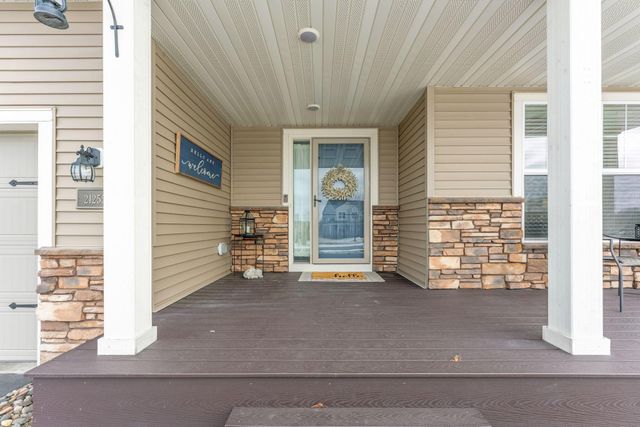 21255 Naples Street NW, Elk River, MN 55330