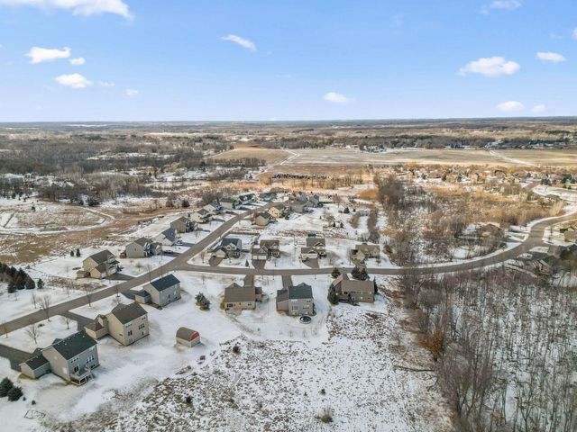 21255 Naples Street NW, Elk River, MN 55330