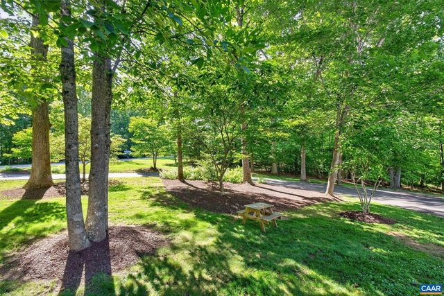 251 PELHAM DR, Keswick, VA 22947