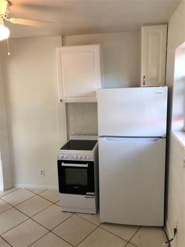 812 NE 15 Avenue, Fort Lauderdale, FL 33304