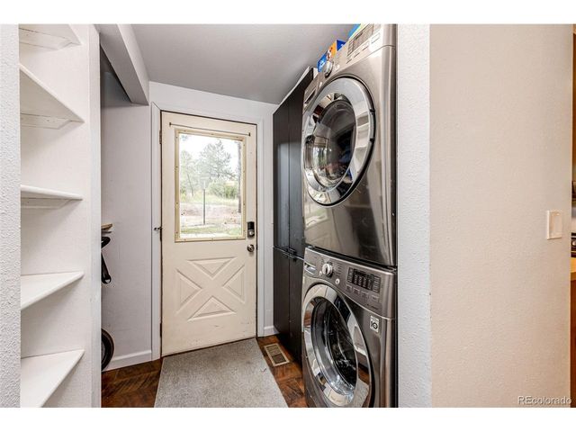 9273 Curtis Rd, Larkspur, CO 80118