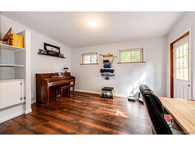 9273 Curtis Rd, Larkspur, CO 80118