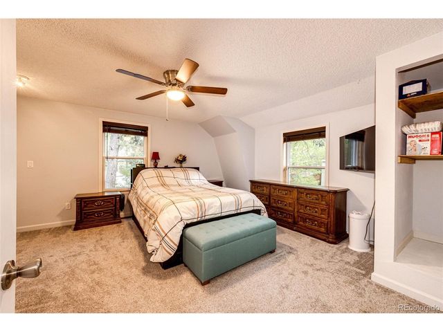 9273 Curtis Rd, Larkspur, CO 80118