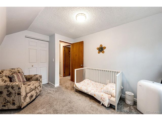 9273 Curtis Rd, Larkspur, CO 80118