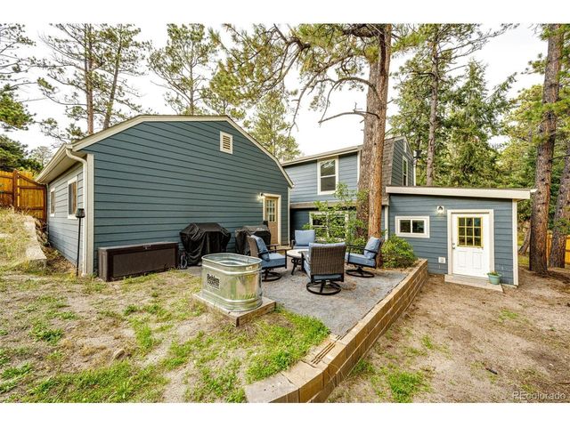 9273 Curtis Rd, Larkspur, CO 80118