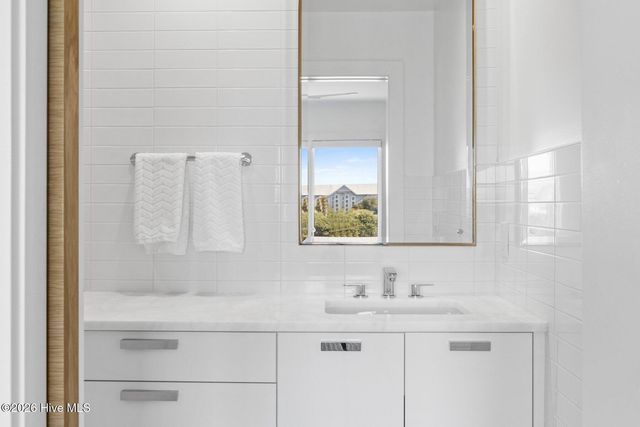 140 Beach Road S, Wilmington, NC 28411