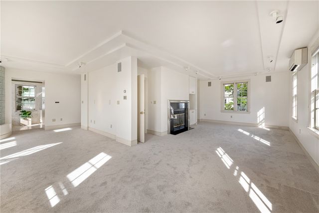 98 Congdon Street, Providence, RI 02906