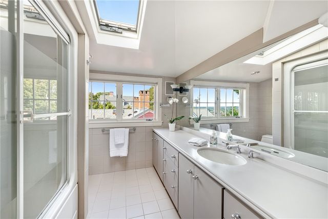 98 Congdon Street, Providence, RI 02906