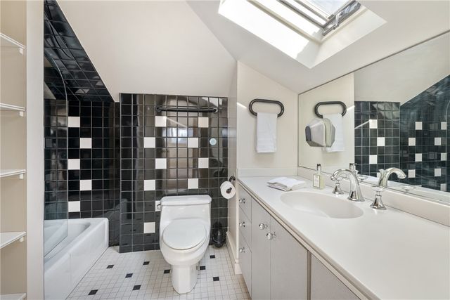 98 Congdon Street, Providence, RI 02906