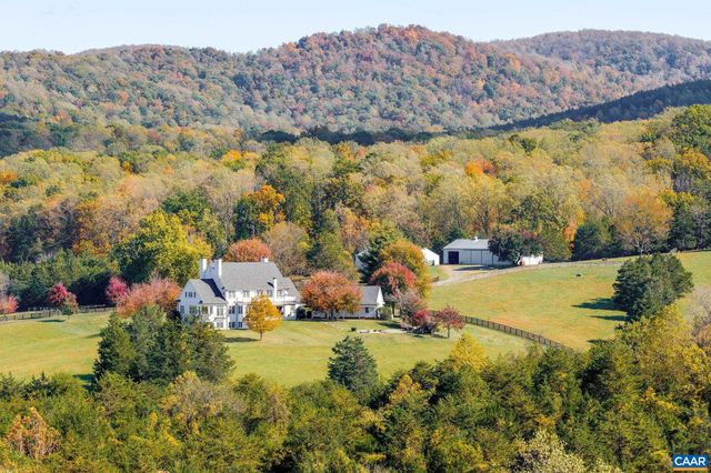 3365 STONY POINT RD, Charlottesville, VA 22911