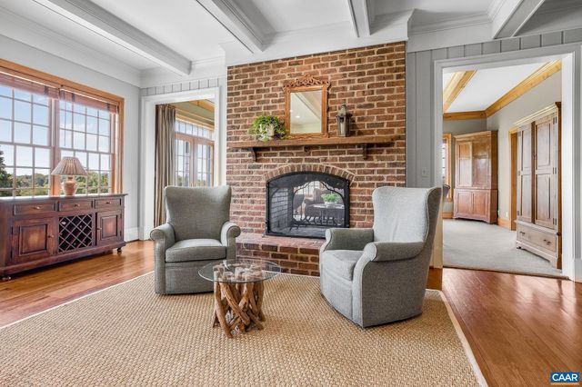 3365 STONY POINT RD, Charlottesville, VA 22911