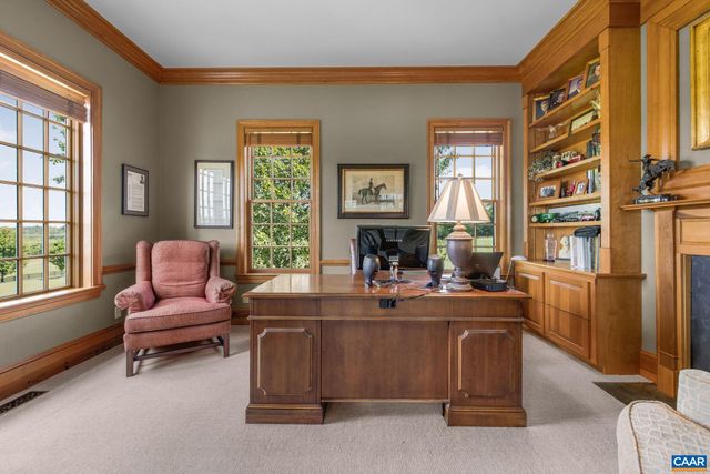 3365 STONY POINT RD, Charlottesville, VA 22911