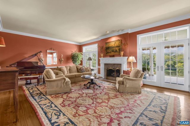 3365 STONY POINT RD, Charlottesville, VA 22911