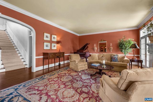 3365 STONY POINT RD, Charlottesville, VA 22911