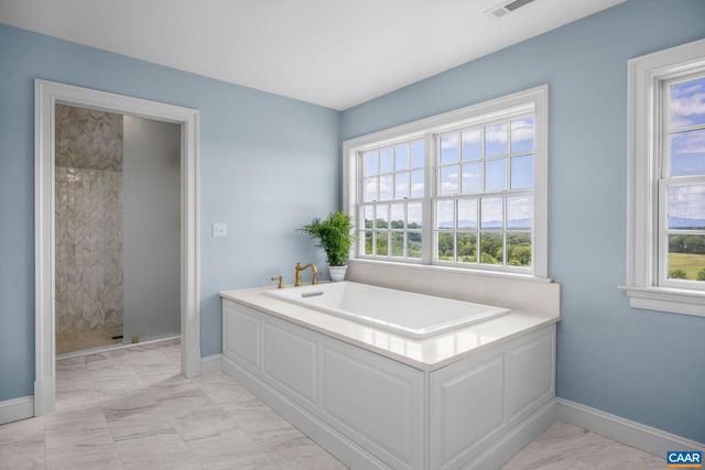 3365 STONY POINT RD, Charlottesville, VA 22911