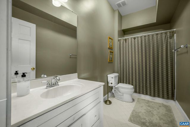 3365 STONY POINT RD, Charlottesville, VA 22911