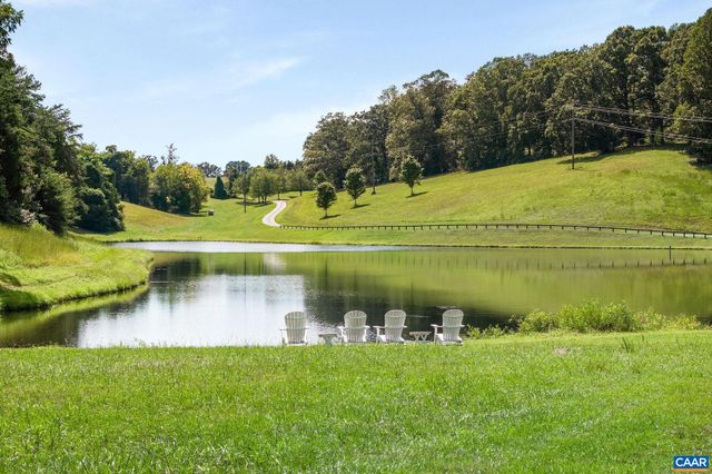 3365 STONY POINT RD, Charlottesville, VA 22911