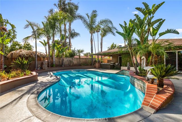 356 E Cumberland, Upland, CA 91786
