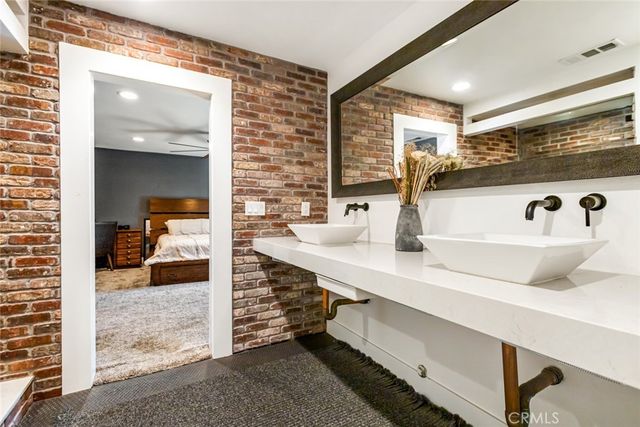 356 E Cumberland, Upland, CA 91786