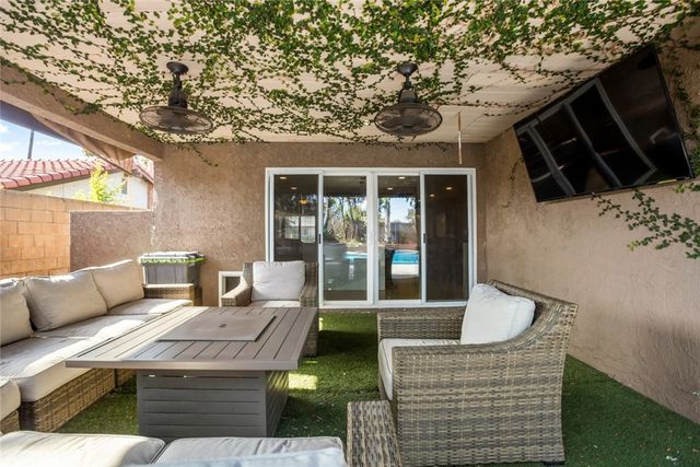 356 E Cumberland, Upland, CA 91786