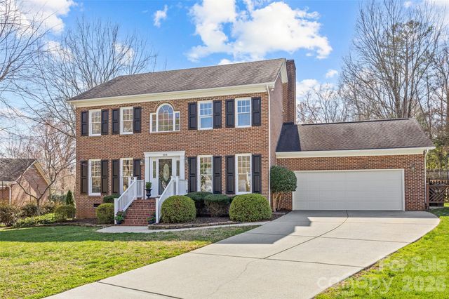 1104 Hulston Court, Charlotte, NC 28211