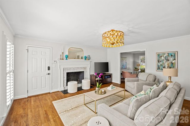 1104 Hulston Court, Charlotte, NC 28211