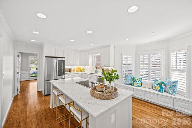 1104 Hulston Court, Charlotte, NC 28211