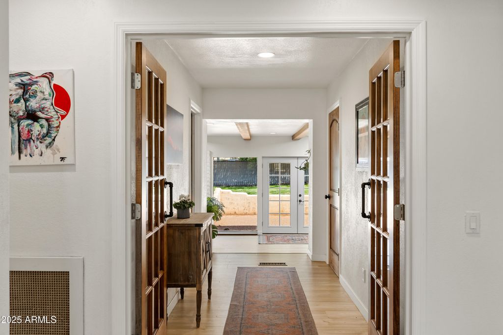 Image 25 of property listing at 25 Miner Circle, Sedona, AZ 86351