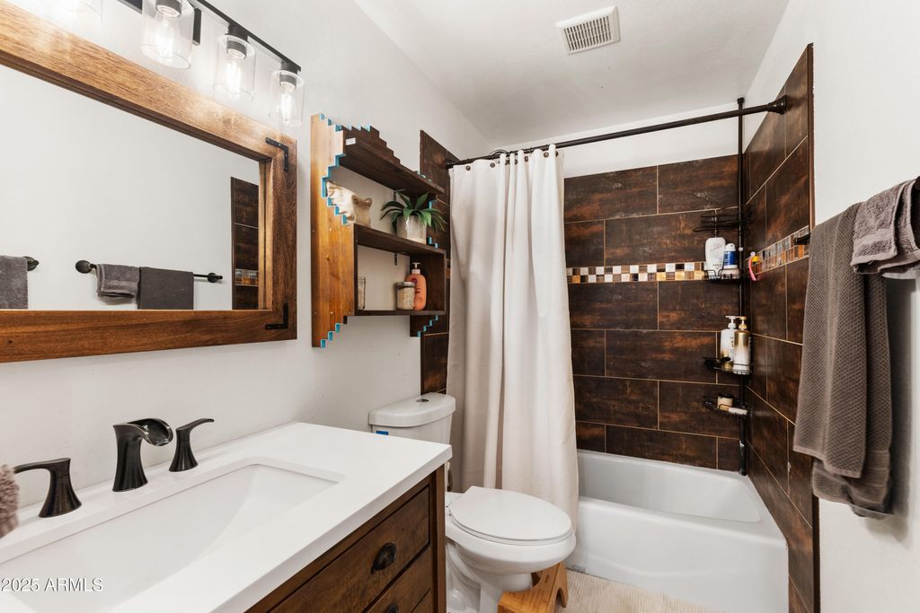 Image 27 of property listing at 25 Miner Circle, Sedona, AZ 86351