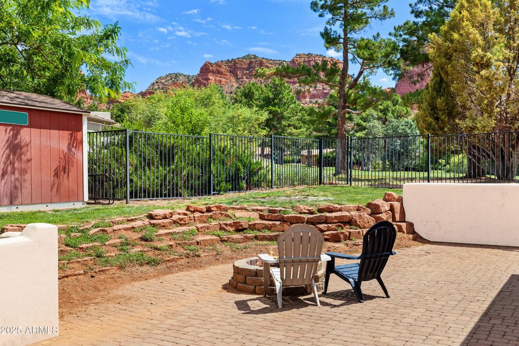 Image 43 of property listing at 25 Miner Circle, Sedona, AZ 86351