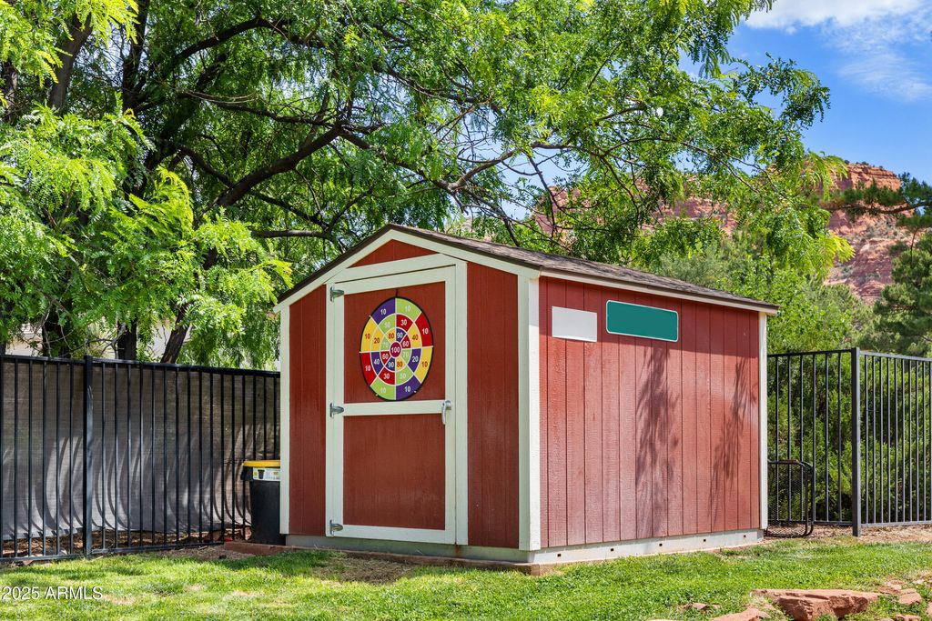 Image 49 of property listing at 25 Miner Circle, Sedona, AZ 86351