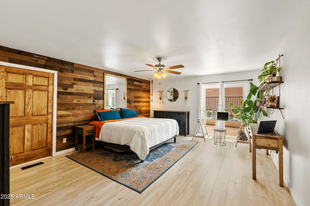 Image 9 of property listing at 25 Miner Circle, Sedona, AZ 86351