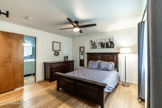 909 E 11TH AVE, Post Falls, ID 83854