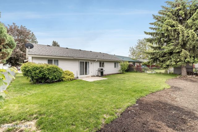 909 E 11TH AVE, Post Falls, ID 83854