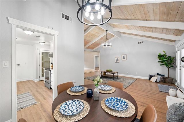 806 Jo Anne Ln, Roseville, CA 95678