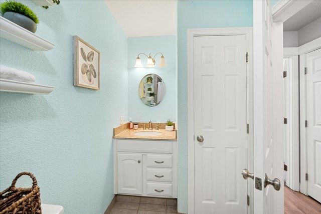 806 Jo Anne Ln, Roseville, CA 95678