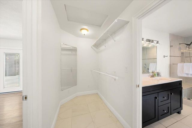 806 Jo Anne Ln, Roseville, CA 95678
