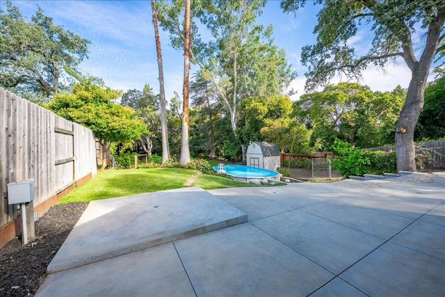 806 Jo Anne Ln, Roseville, CA 95678