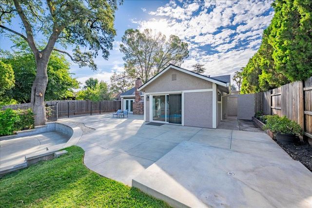 806 Jo Anne Ln, Roseville, CA 95678