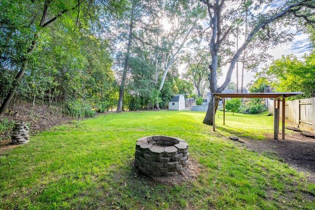 806 Jo Anne Ln, Roseville, CA 95678