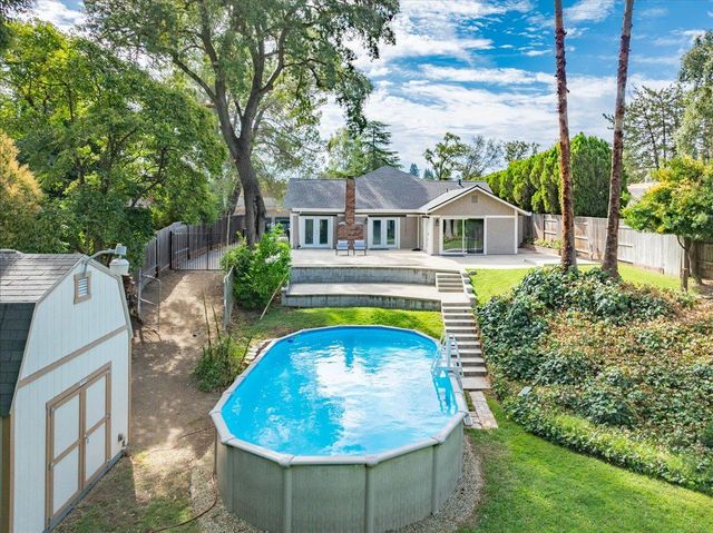 806 Jo Anne Ln, Roseville, CA 95678
