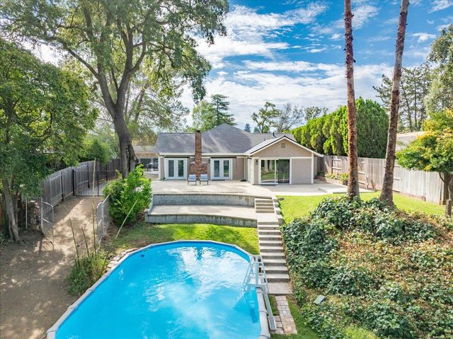 806 Jo Anne Ln, Roseville, CA 95678