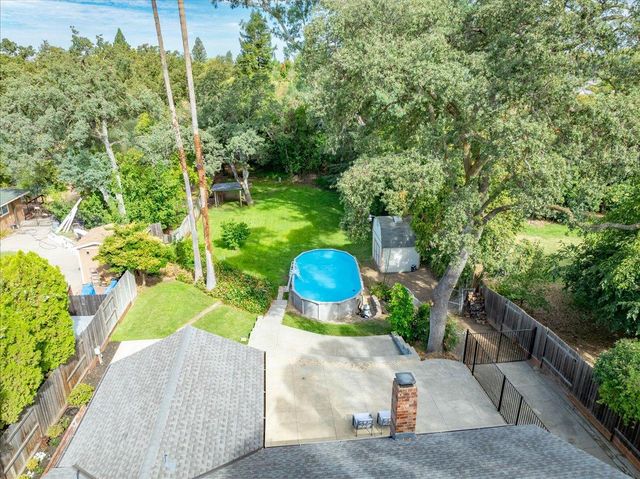 806 Jo Anne Ln, Roseville, CA 95678