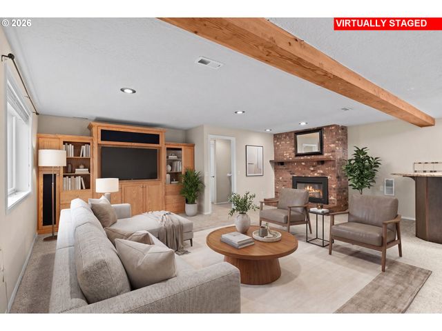 6595 Sw 207TH Ave, Beaverton, OR 97078