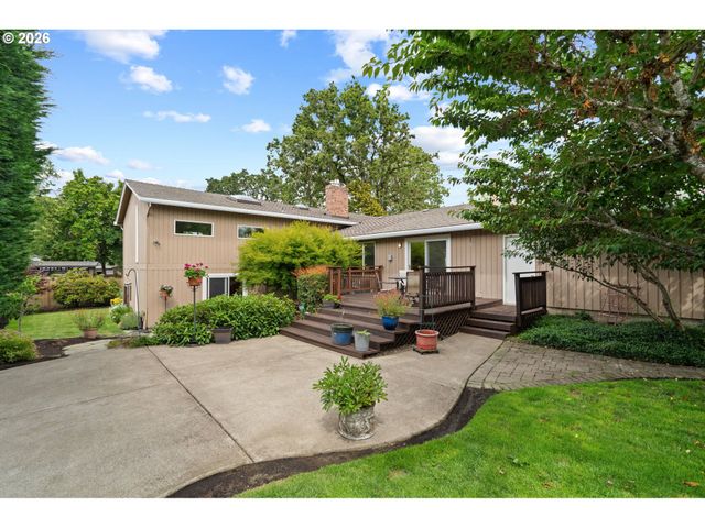 6595 Sw 207TH Ave, Beaverton, OR 97078