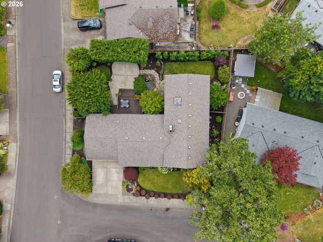 6595 Sw 207TH Ave, Beaverton, OR 97078