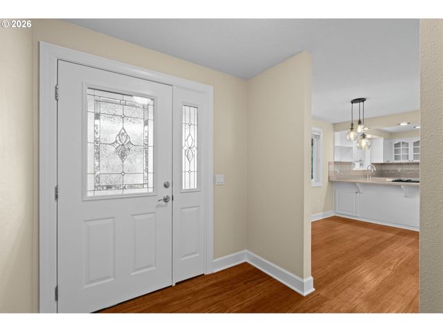6595 Sw 207TH Ave, Beaverton, OR 97078
