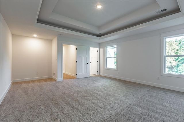 7350 NW Clore Drive, Parkville, MO 64152