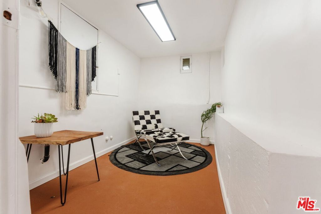 Image 26 of property listing at 3135 Minnesota Street, Los Angeles, CA 90031