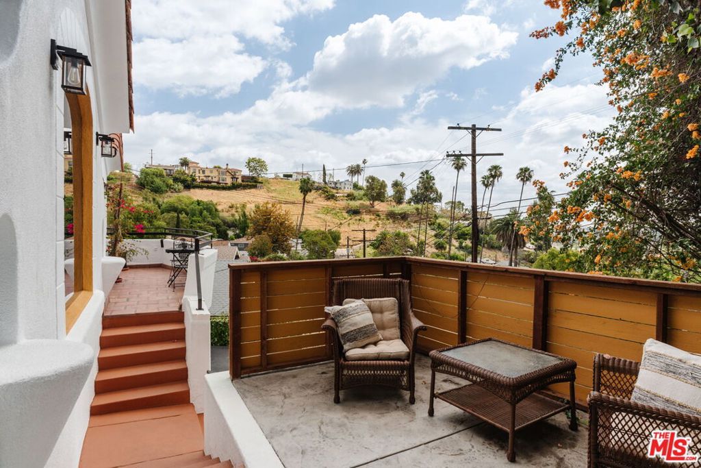 Image 27 of property listing at 3135 Minnesota Street, Los Angeles, CA 90031